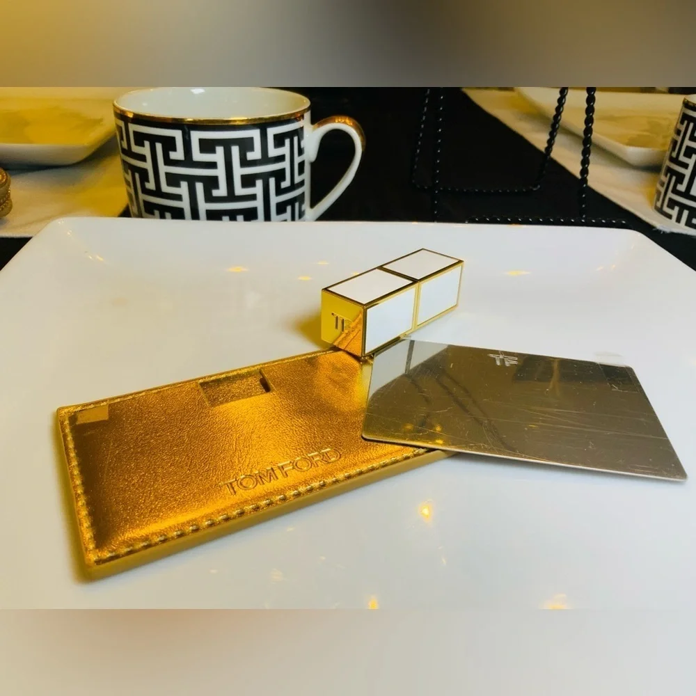 Tom Ford Cardholder Mirror in Metallic Gold  W/Tom Ford Ultra Rich Lipstick
